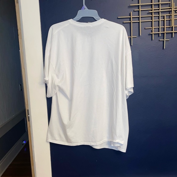 Men’s gildan shirt size 4xl - Picture 2 of 3